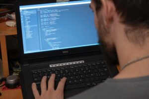 Online vs. In-Person Full Stack Developer Certifications: Which Is Best for You?